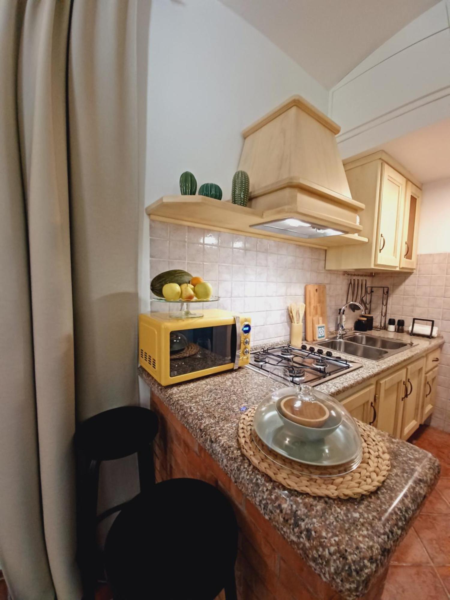 Suite Mirialveda San Pantaleo Exterior photo
